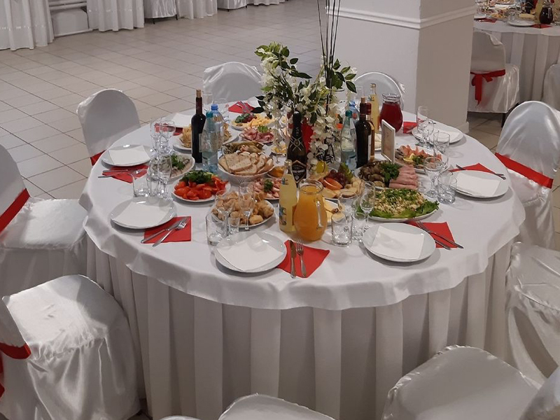 Банкетный стол 180 см