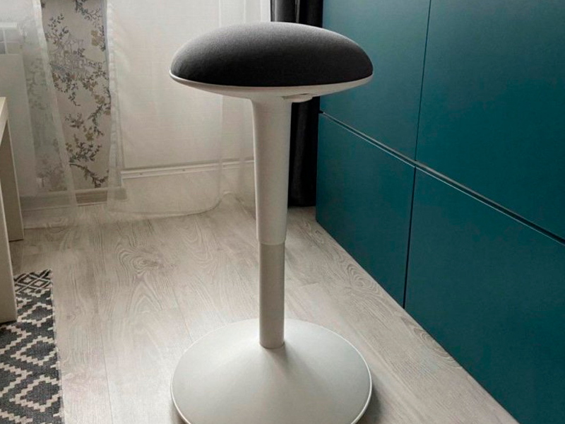 Барный стул-неваляшка Нильс Эрик