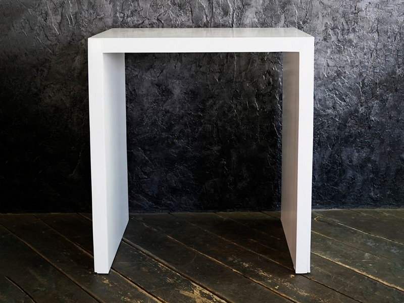 Белый п-образный стол (маленький)