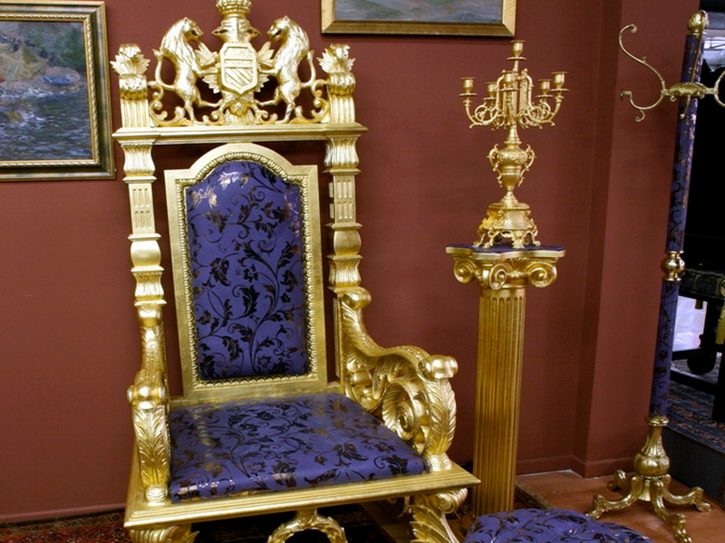 Царский трон парча