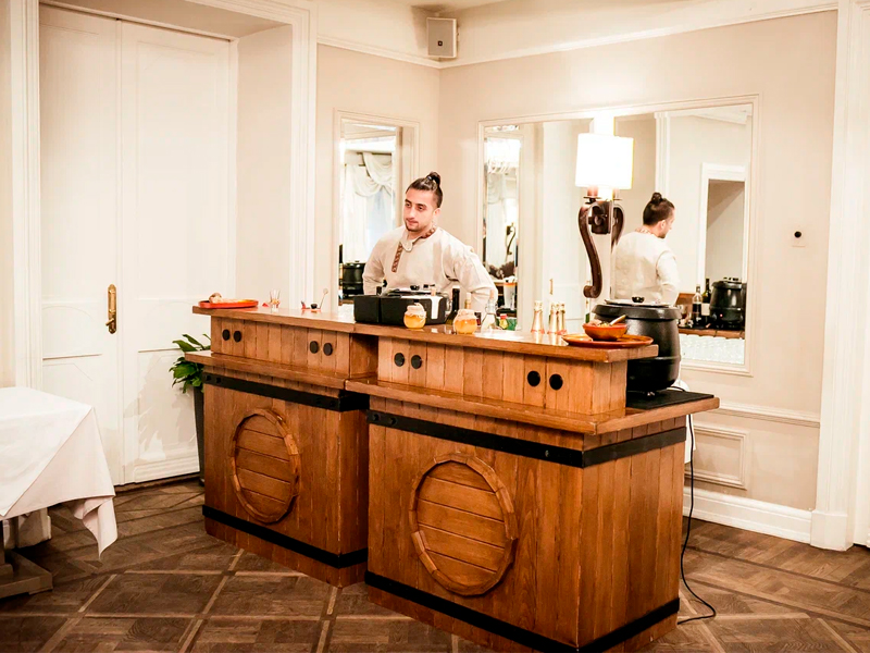 Деревянная барная стойка