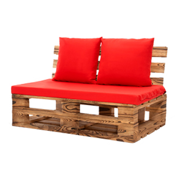 Диван из обожжённых паллет двухместный с красной подушкой