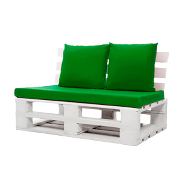 Диван из паллет двухместный белый с зеленой подушкой