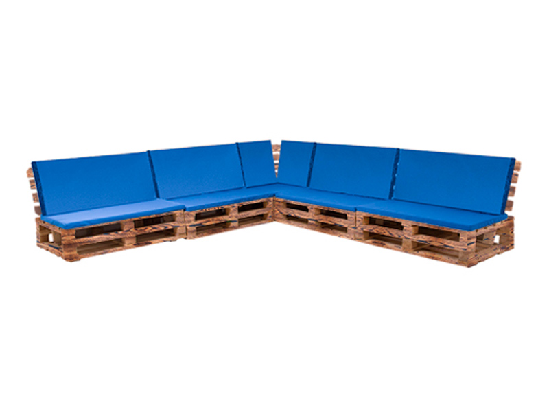 Диван паллетный модульный обожжённый с синей подушкой