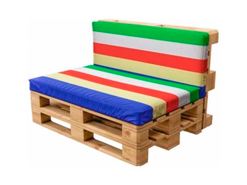 Двухместный диван Wood с разноцветной подушкой