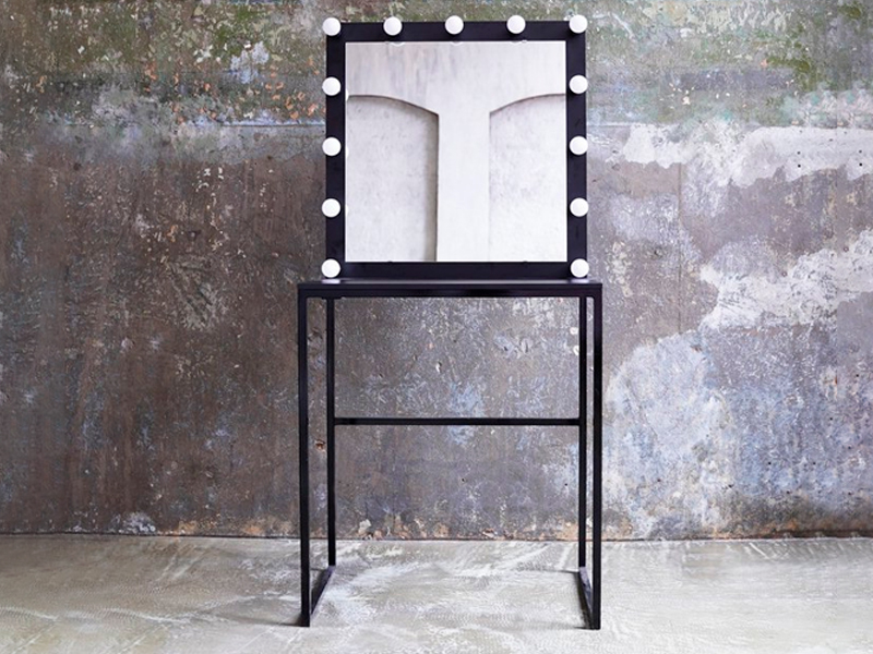 Гримерный Прокатный стол