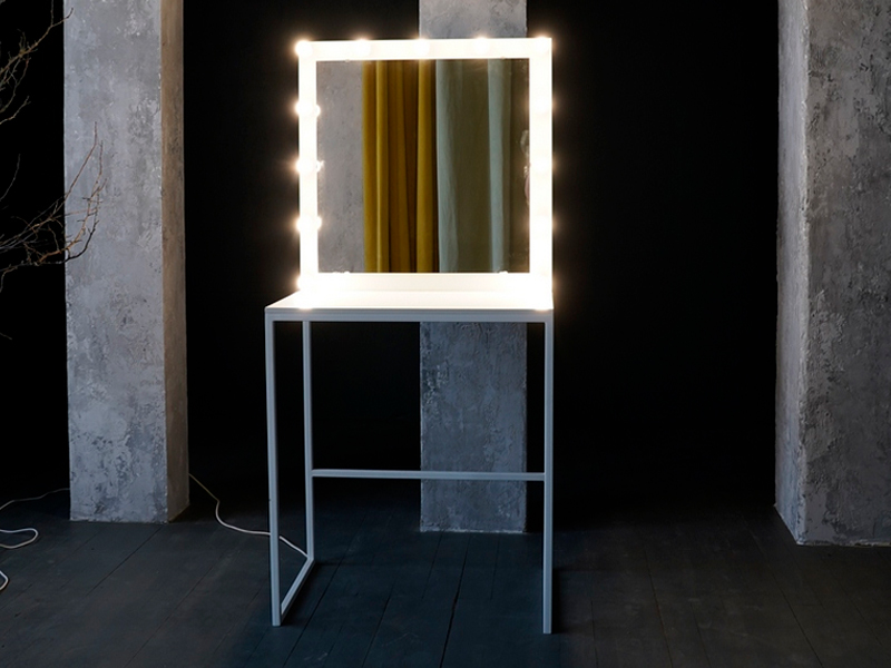 Гримерный Прокатный стол