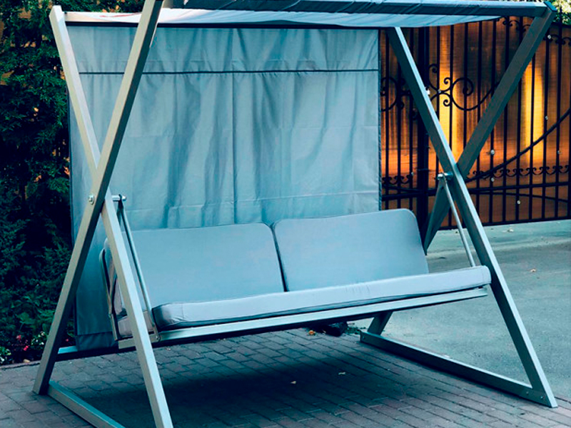 Качели трёхместные Сакура