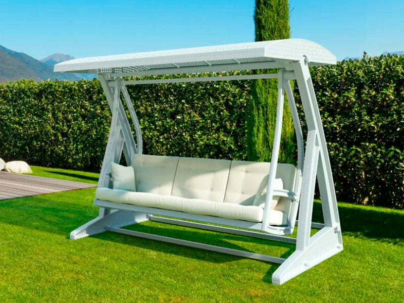 Качели трёхместные Сакура