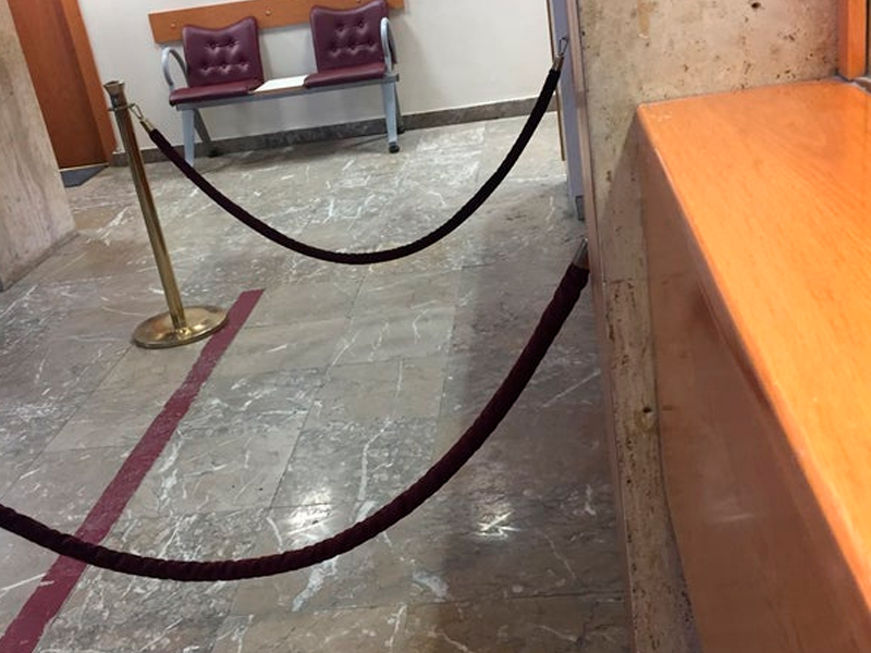 Канат чёрный бархатный с карабином хром