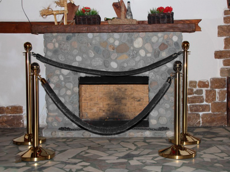 Канат чёрный бархатный с карабином хром