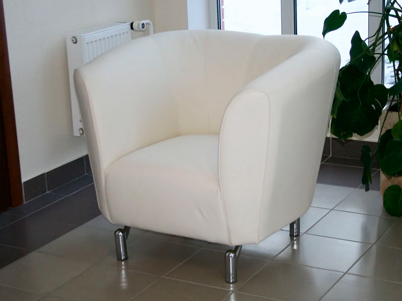 Кресло белое