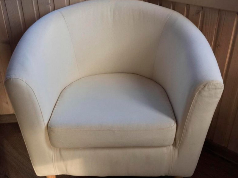 Кресло белое