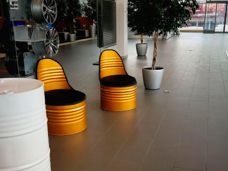 Кресло-бочка жёлтое