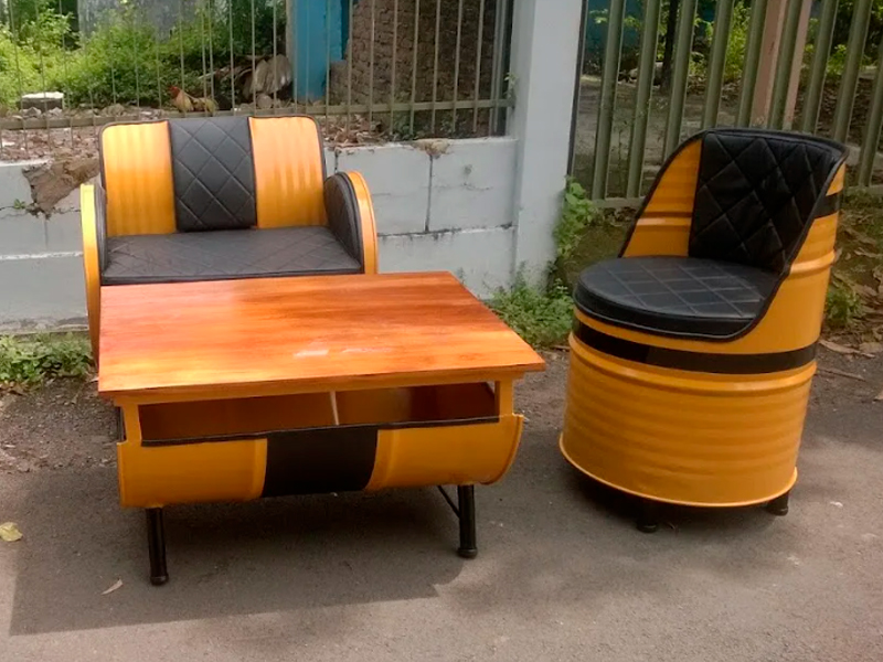 Кресло-бочка жёлтое