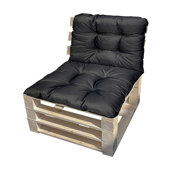 Кресло из поддонов Классик деревянное с черной подушкой