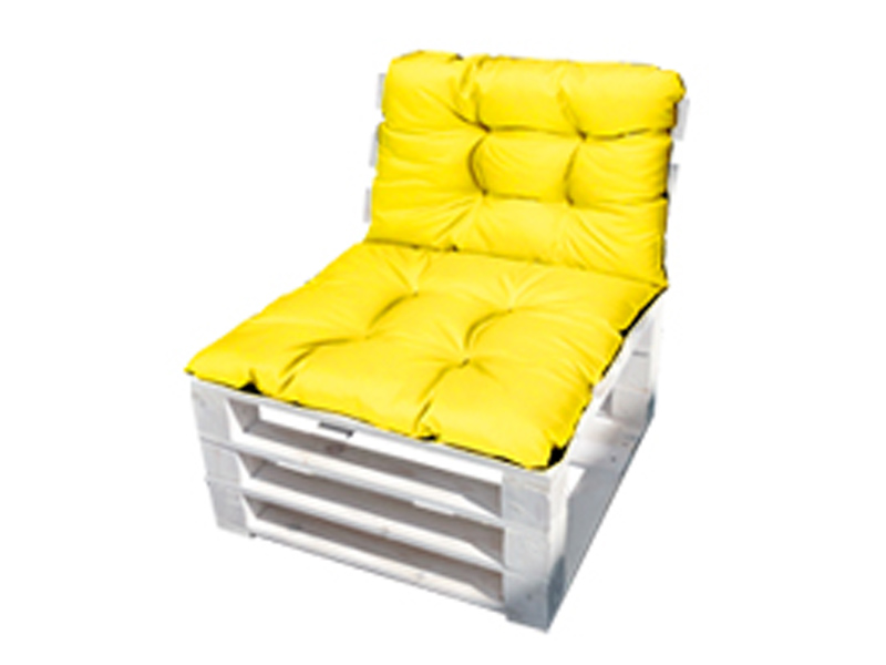 Кресло из поддонов Классик белое с желтой подушкой