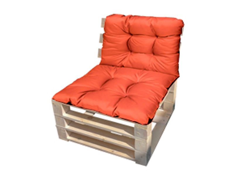 Кресло из поддонов Классик деревянное с красной подушкой