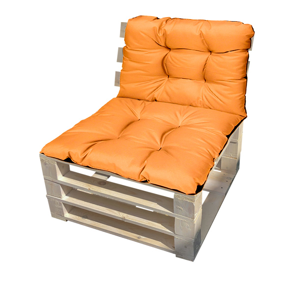 Кресло из поддонов Классик деревянное с оранжевой подушкой