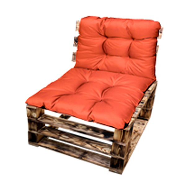 Кресло из поддонов обожжённое с красной подушкой