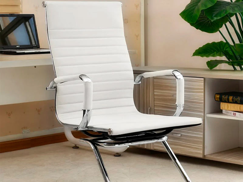 Кресло офисное Conference белое