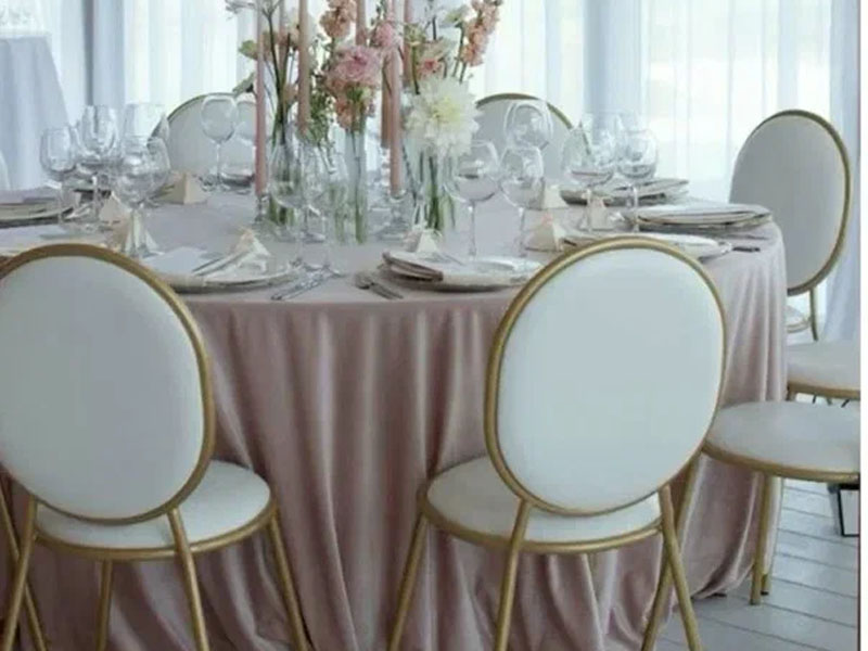 Круглая бархатная скатерть диаметром 3,2м Розовая пудра