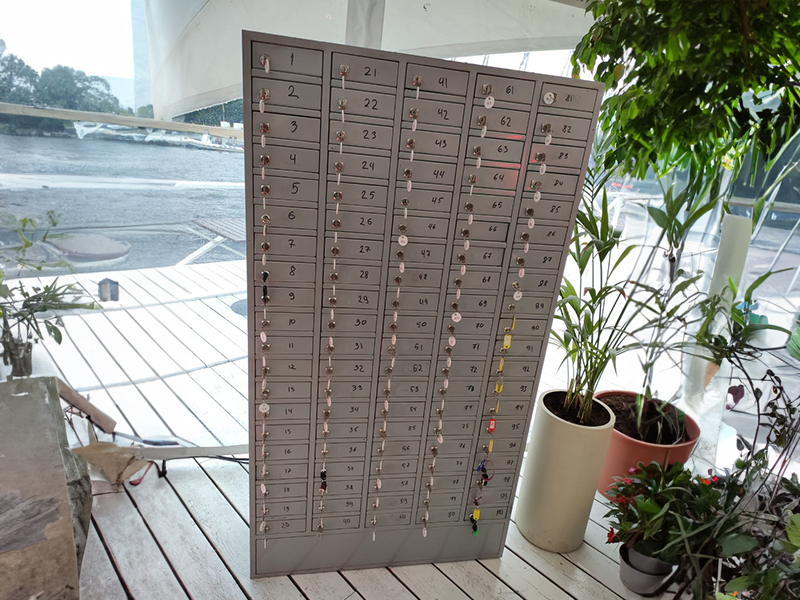 Локер на 100 ячеек