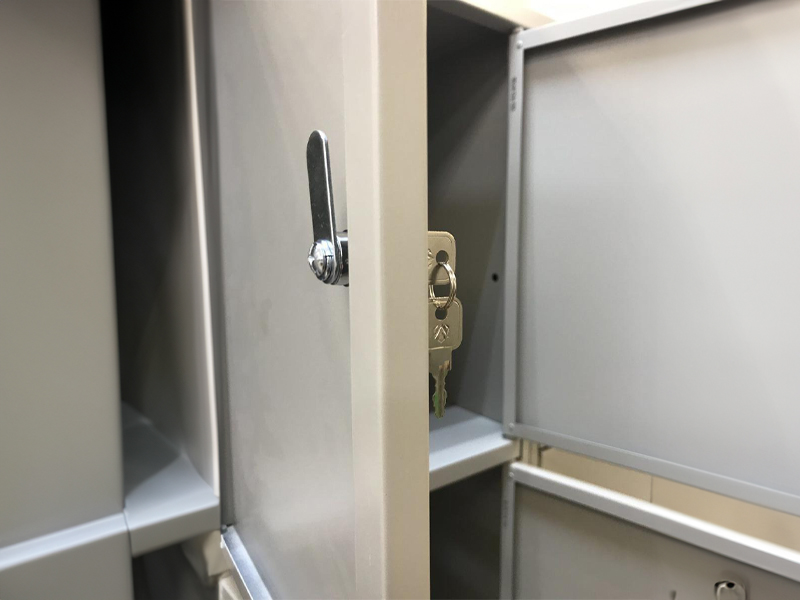 Локер на 16 ячеек