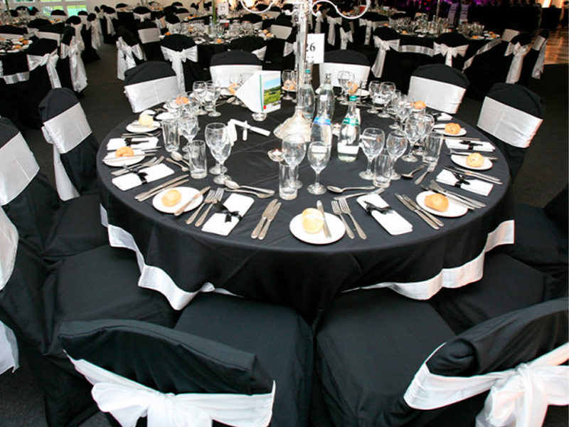 Наперон для круглого стола черный «Сатен» 2,2м