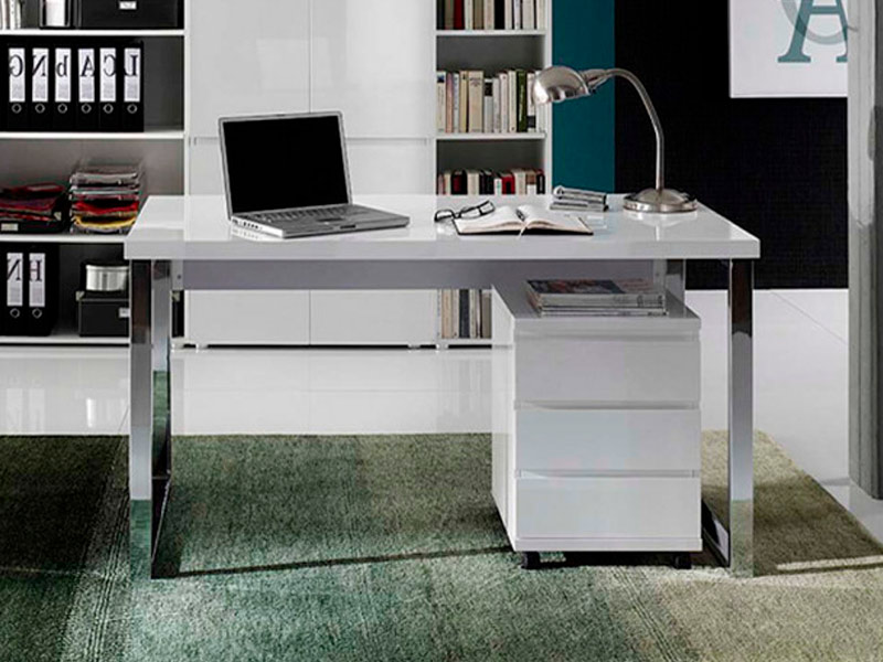 Прямоугольный выставочный стол