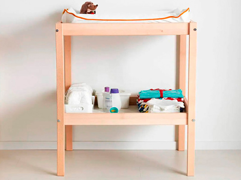 Пеленальный столик