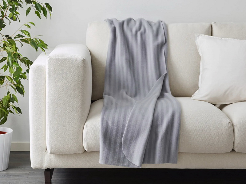 Флисовый плед в полоску