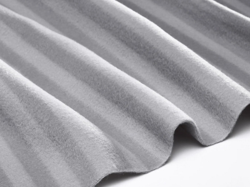 Флисовый плед в полоску