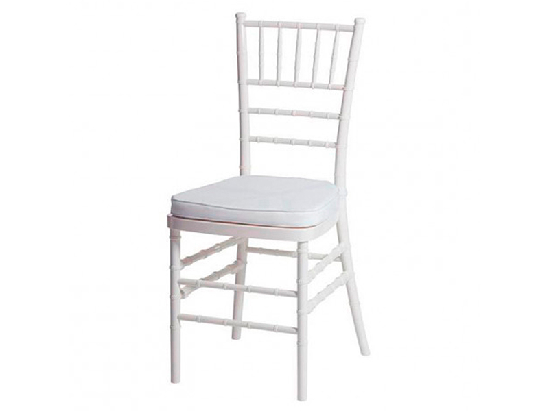 Подушка на стул белая