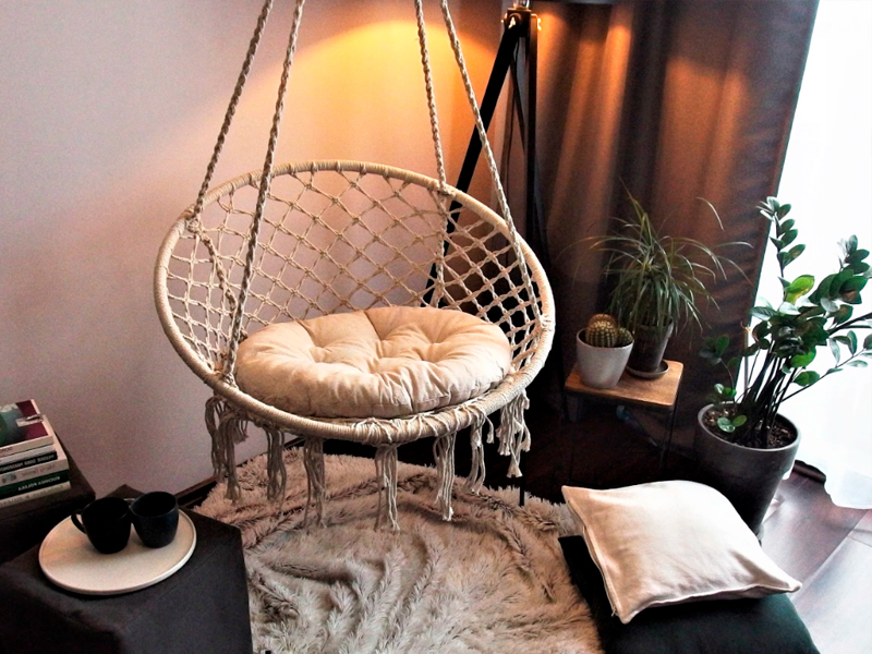 Подвесное кресло белое