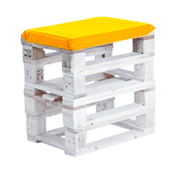 Пуфик из поддонов белый с желтой подушкой