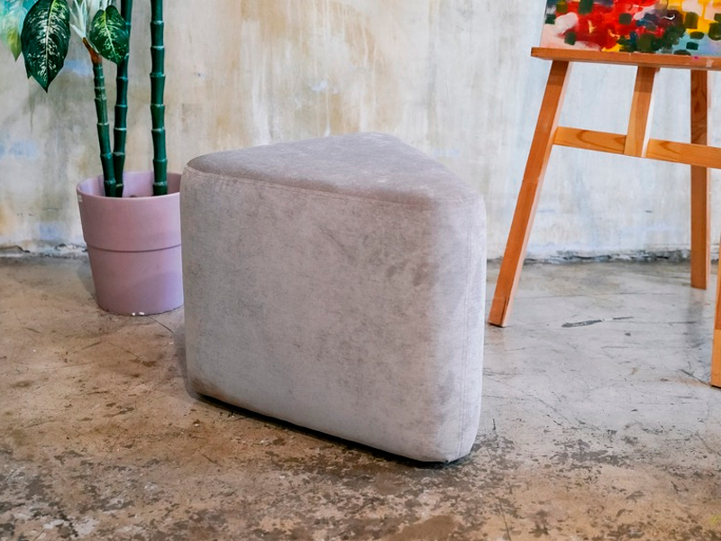 Пуфик Shape Light Gray Triangle