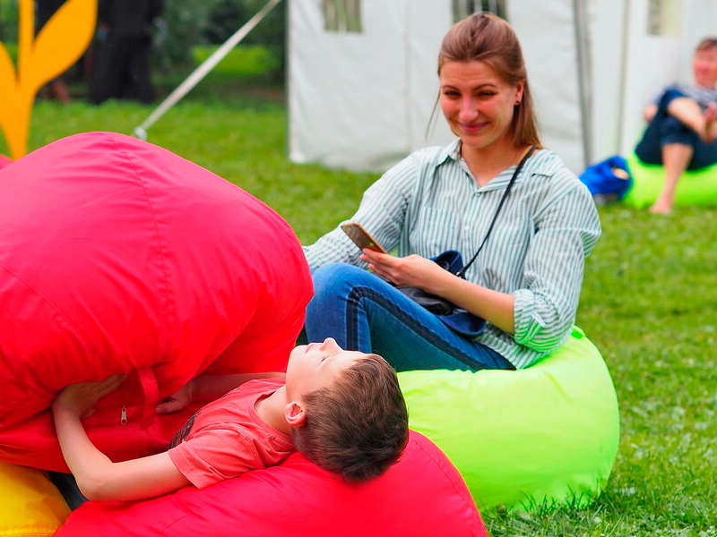 Салатовый пуфик