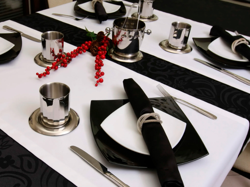 Салфетка чёрная «Жаккард»