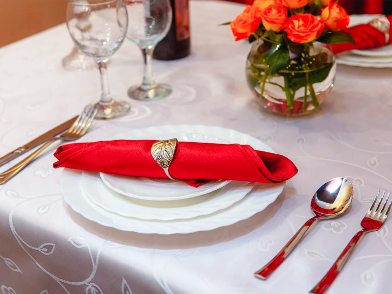 Салфетка красная