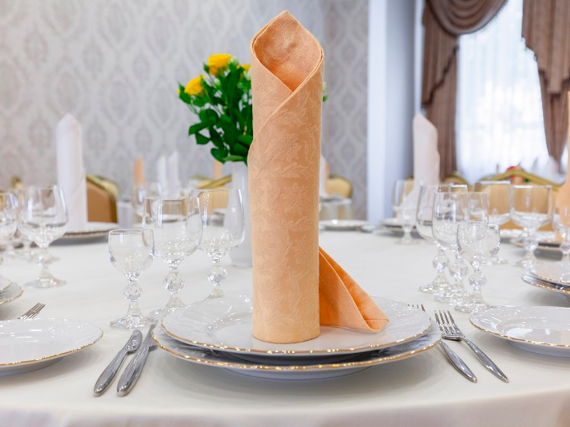 Салфетка золотая «Жаккард»