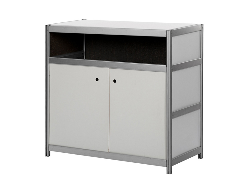 Шкаф с дверцами