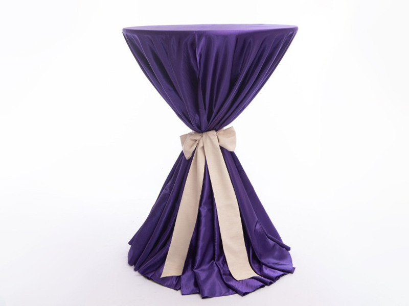 Скатерть круглая черничная для коктейльного стола