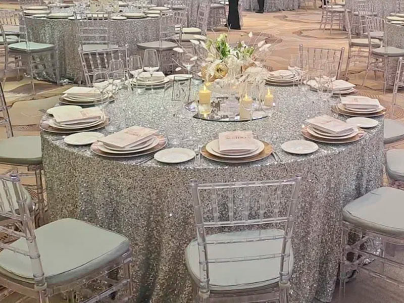 Скатерть банкетная с пайетками