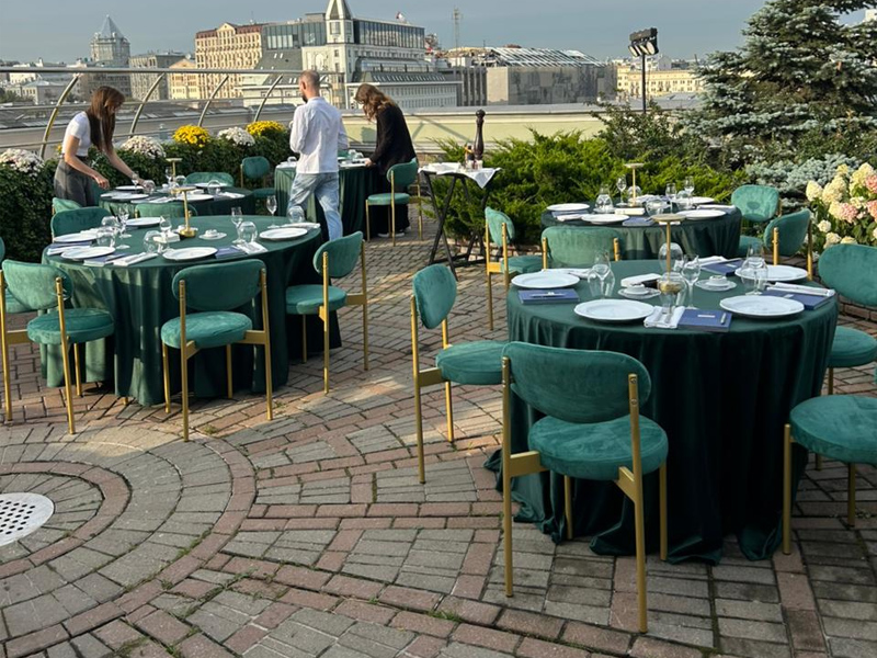 Скатерть бархатная "Изумрудная" D 3м