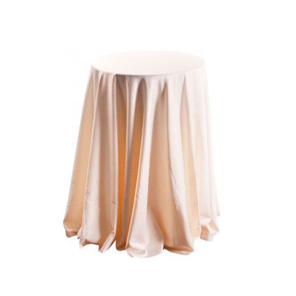 Скатерть круглая бежевая для коктейльного стола
