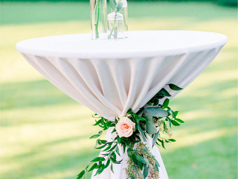 Белая круглая скатерть 3м