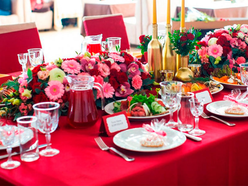 Скатерть прямоугольная 1,4-2,4м бордовая