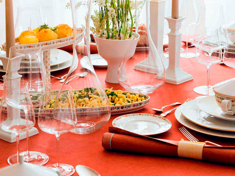 Скатерть прямоугольная красная