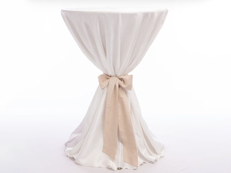 Скатерть белая круглая для коктейльного стола